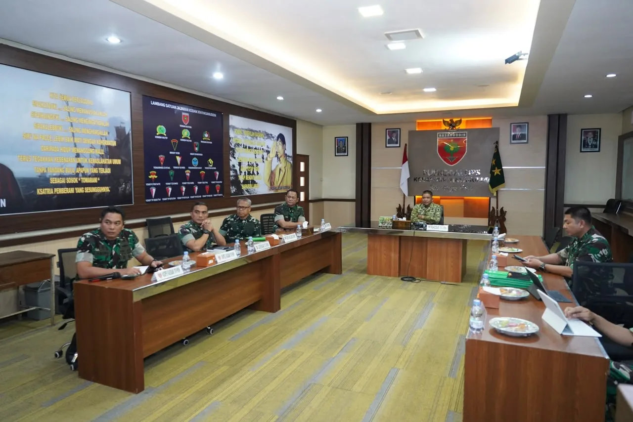 Dari Makassar ke Papua, Pangdam XIV/Hsn Kobarkan Semangat Prajurit Satgas Papua: Berani, Disiplin dan Kompak Kunci Keberhasilan Satgas!